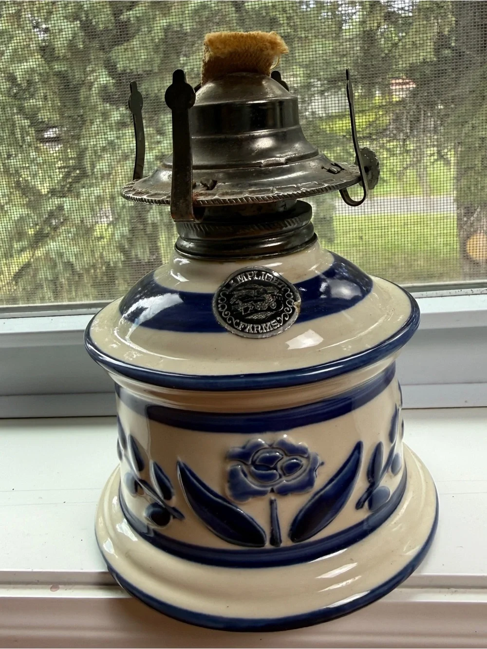 Vintage Lamplight Farms Floral Blue/White Ceramic Base Oil Lamp Prairie Coastal